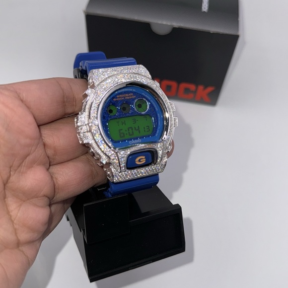 Iced out diamond watch for men, VVs GRA certified moissanite diamond men watch - Picture 3 of 6